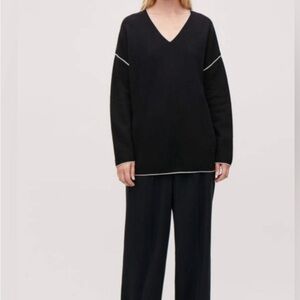 COS wool V-Neck Black Sweater